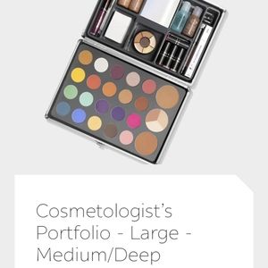 OFRA Cosmetologist portfolio Large-Medium/Deep